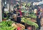 Jaga Stabilitas Harga di Pasaran, Polres Ciamis Awasi Bahan Pokok di Pasar Subuh Ciamis