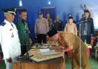 Sinergitas Polri dan Pemerintah, Polsek Kawali Hadiri Pelantikan Kadus Hayawang Desa Winduraja