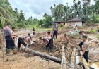 Tim SAR Resimen II Pasukan Pelopor Bantu Pencarian dan Pemulihan Infrastruktur Pascabanjir di Agam