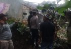 Polri Siaga Bencana, Polsek Ciamis Polres Ciamis Bantu Evakuasi Pohon Tumbang Hantam Dua Rumah