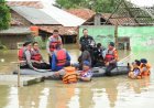 Antisipasi Pencurian Rumah Yang Ditinggalkan Warga,  Serta Konsleting Listrik Saat Banjir, Polda Jabar Terus Intensifkan Patroli  di Karangligar Karawang