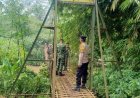 Polsek Cipaku Lakukan Monitoring Jembatan Gantung, Wujud Kehadiran Polri Jaga Keselamatan dan Akses Warga