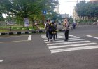 Pelayanan Masyarakat, Polsek Kawali Turun ke Jalan Pengaturan Lalu Lintas Pagi di Jalur Padat
