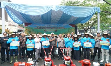 Jaga Swasembada Pangan, Polda Jabar Gandeng  Petani Tanam Jagung di Lahan 750 Hektar