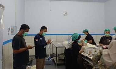 Polres Ciamis Pastikan Keamanan Pangan Melalui Pemeriksaan Foodsafety di Dapur Sehat Kemala