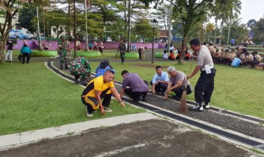 Gerakan Indonesia Asri, Polsek Kawali Jaga Taman Surawisesa Tetap Indah Terbebas dari Sampah